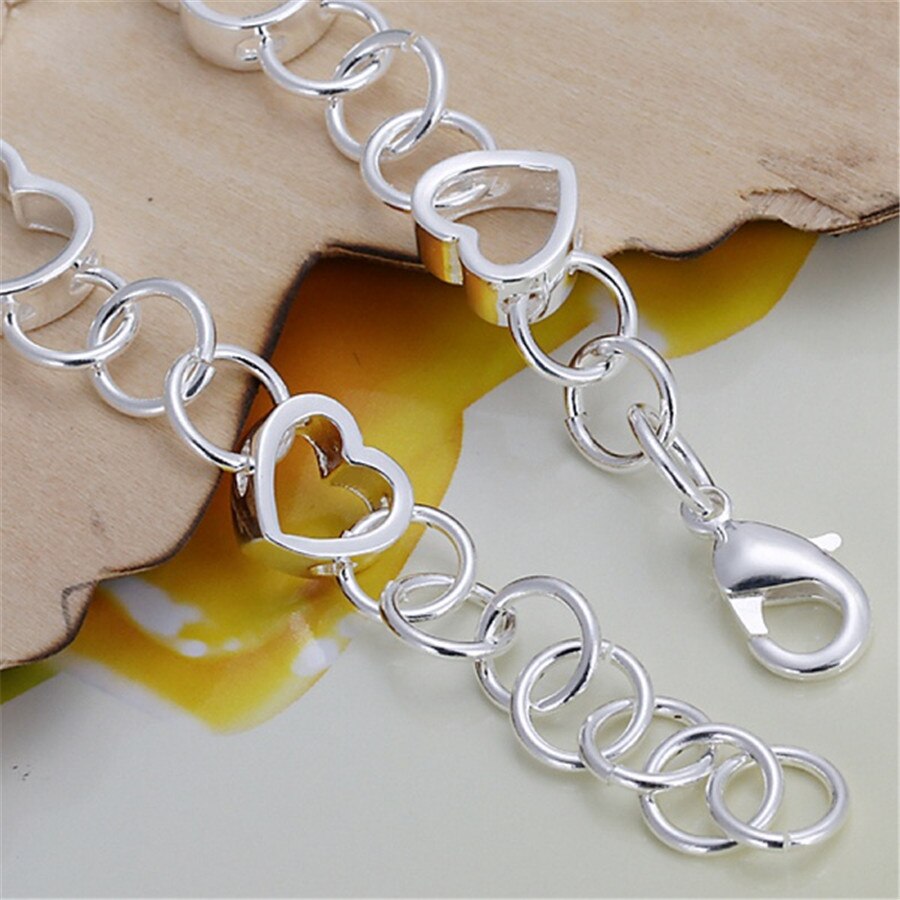 Beautiful heart-shaped charm silver color bracelets listings high jewelry Christmas