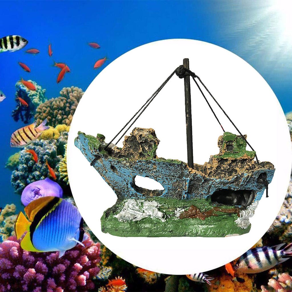 Small Landscaped Aquarium Pirate Fish Tank Boat Artificial Ornaments Viewfinder Glass House Resin Wreck Pirate Ship Decor