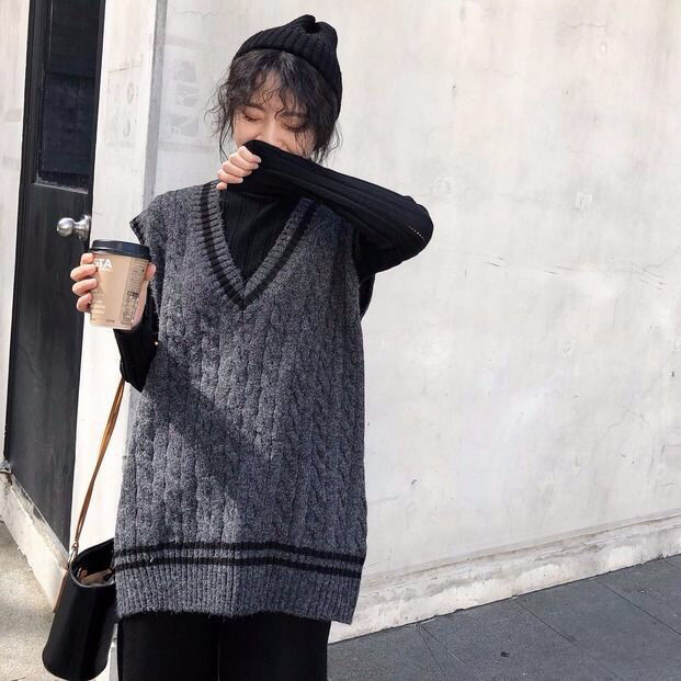 Twist-knitted Vest Women Preppy-style V-neck Sleeveless Korean Loose Leisure Sweaters Students All-match Streetwear Chic: gray / XL