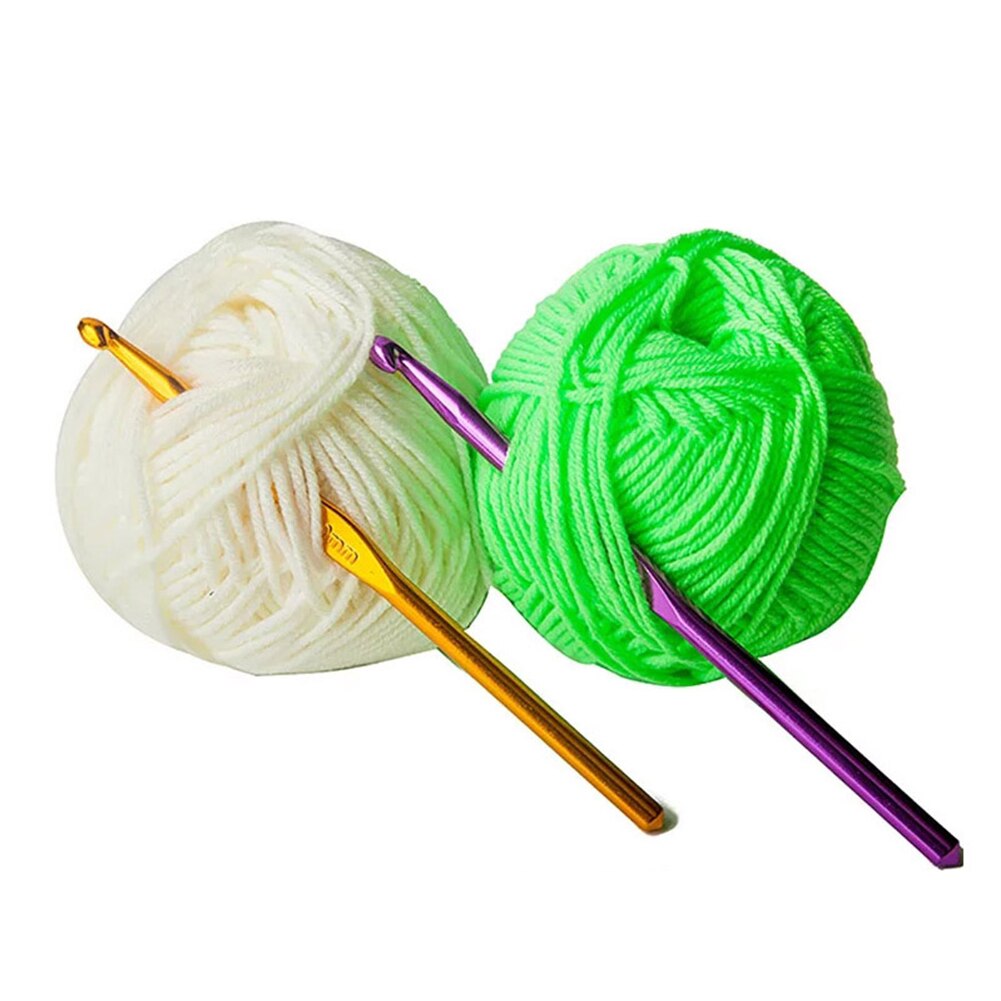 22 st flerfärgade aluminium virknålar stickor set