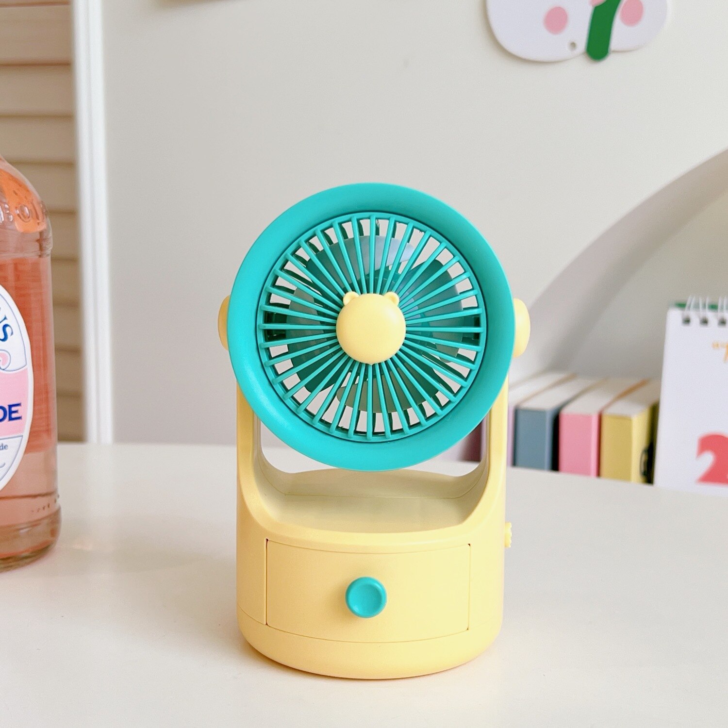 Wentylator elektryczny z szufladą akademik łóżko biuro w domu kreskówka wyciszenie mini wiatrak biurowy lato ładowanie wentylator ręczny: zielony fan