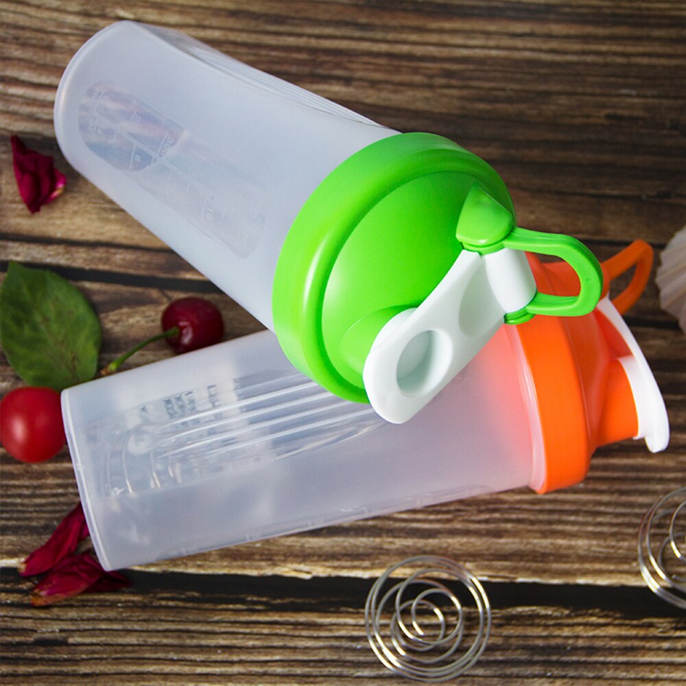 100% umweltfreundliche Protable Shaker Flasche Molke Protein Pulver Fitnessstudio Sport Flasche Mit Rühren Ball Für draussen Reise 600ml