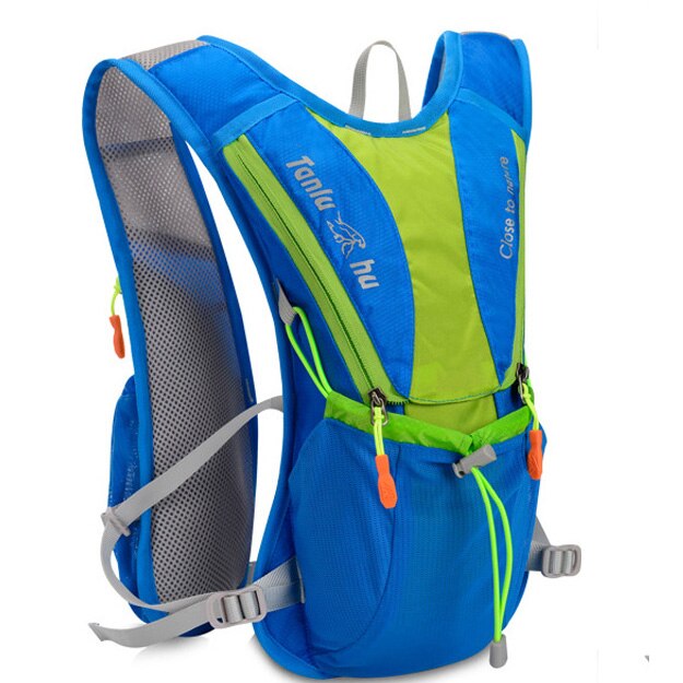 Ultra-tri trail løb rygsæk let udendørs sports taske vandreture camping race træning vest pakke 8l: Kun blå taske