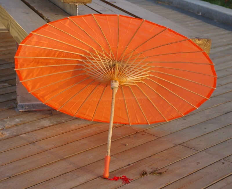 Oranje effen bamboe parasol/paraplu, geweldig als bedankje voor een bruiloftsfeestje