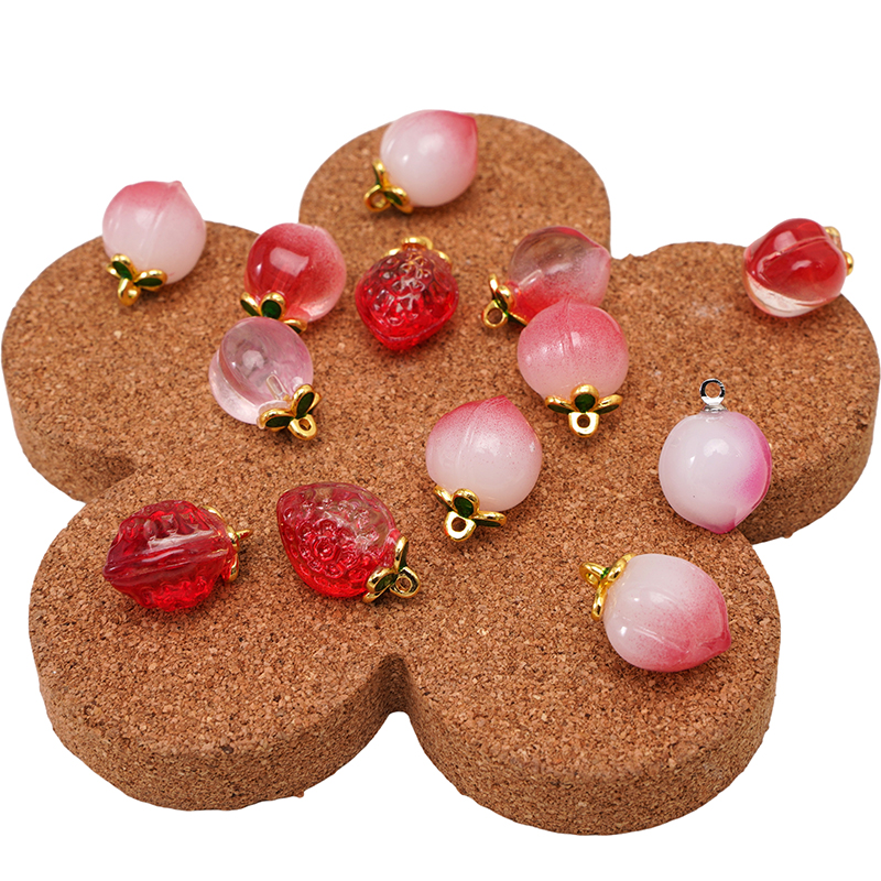 Abalorios de cristal de melocotón y fresa, colgante de fruta de imitación para pulseras Diy, llavero, collar, manualidades, materiales para hacer joyas, 2-5 uds.