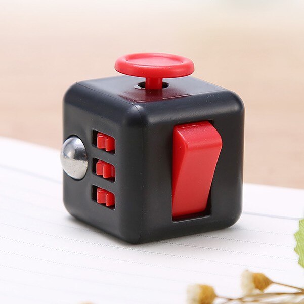 Finger Fidget Toy Anxiety Stress Relief Dice Sensory Toy For Adult / Kids Decompression Adhd Special Needs Autism Toy With Box: O