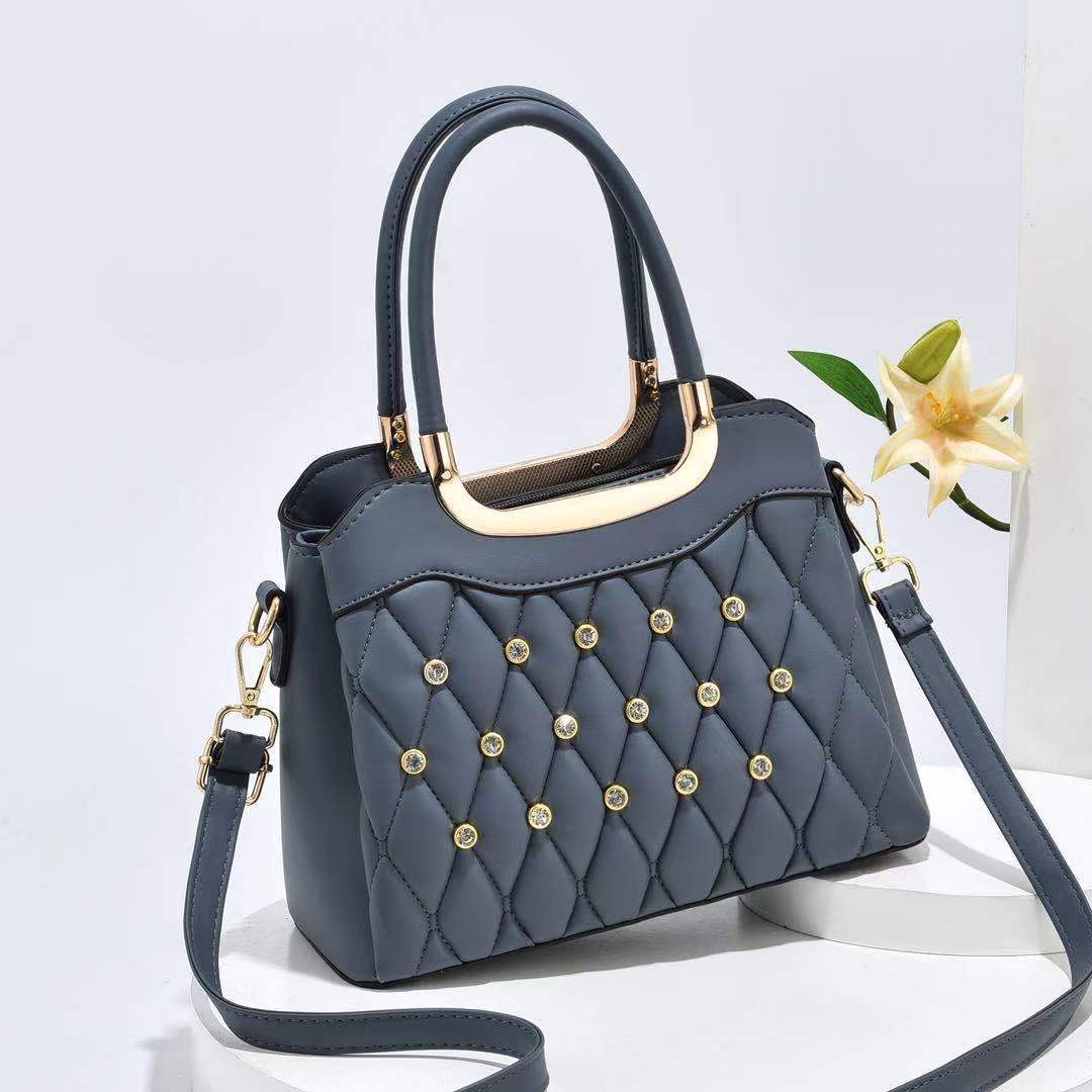 The ms in Europe and the portable single shoulder bag bag: Beige