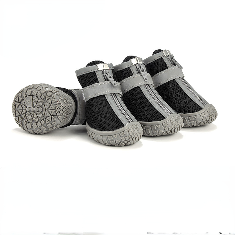 4 sztuki kalosze dla psa wodoodporne buty z pasek odblaskowy antypoślizgowymi oddychającymi śniegowcami dla małych zwierząt bezpieczniejszej podróży w nocy: S / czarny