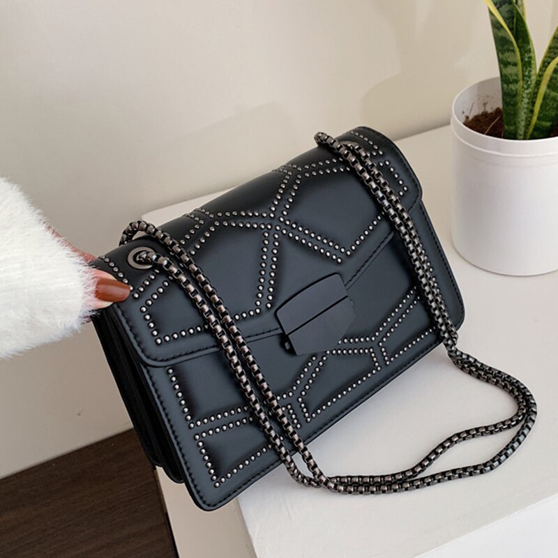 Small PU Leather Rivets Travel Chain Women Handbags Casual Female Shoulder Bags Crossbody Bags for Lady