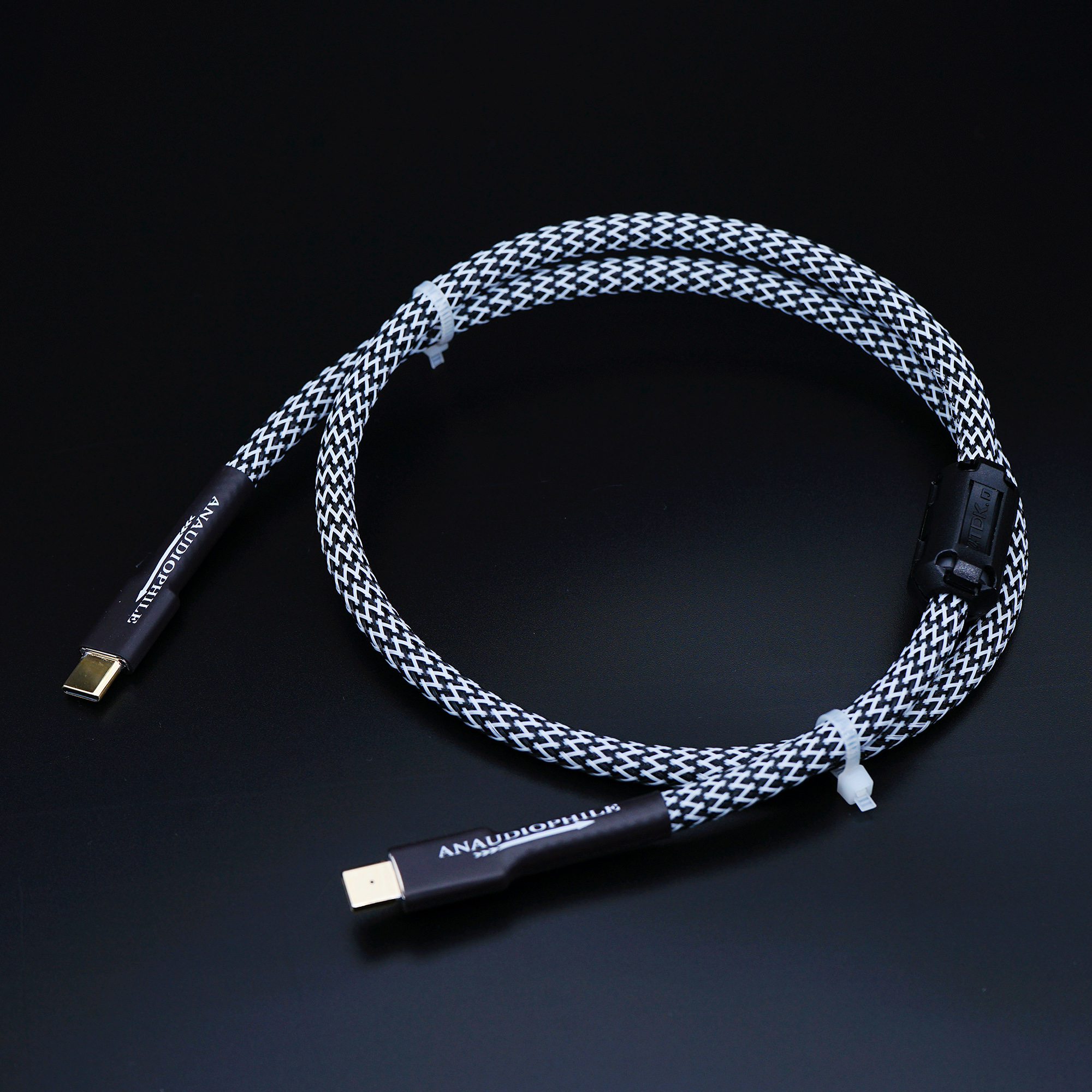USB-C to USB-C Audio Cable - 7mm Outer Diameter - Braided Shielding - for PC DAC Amplifier