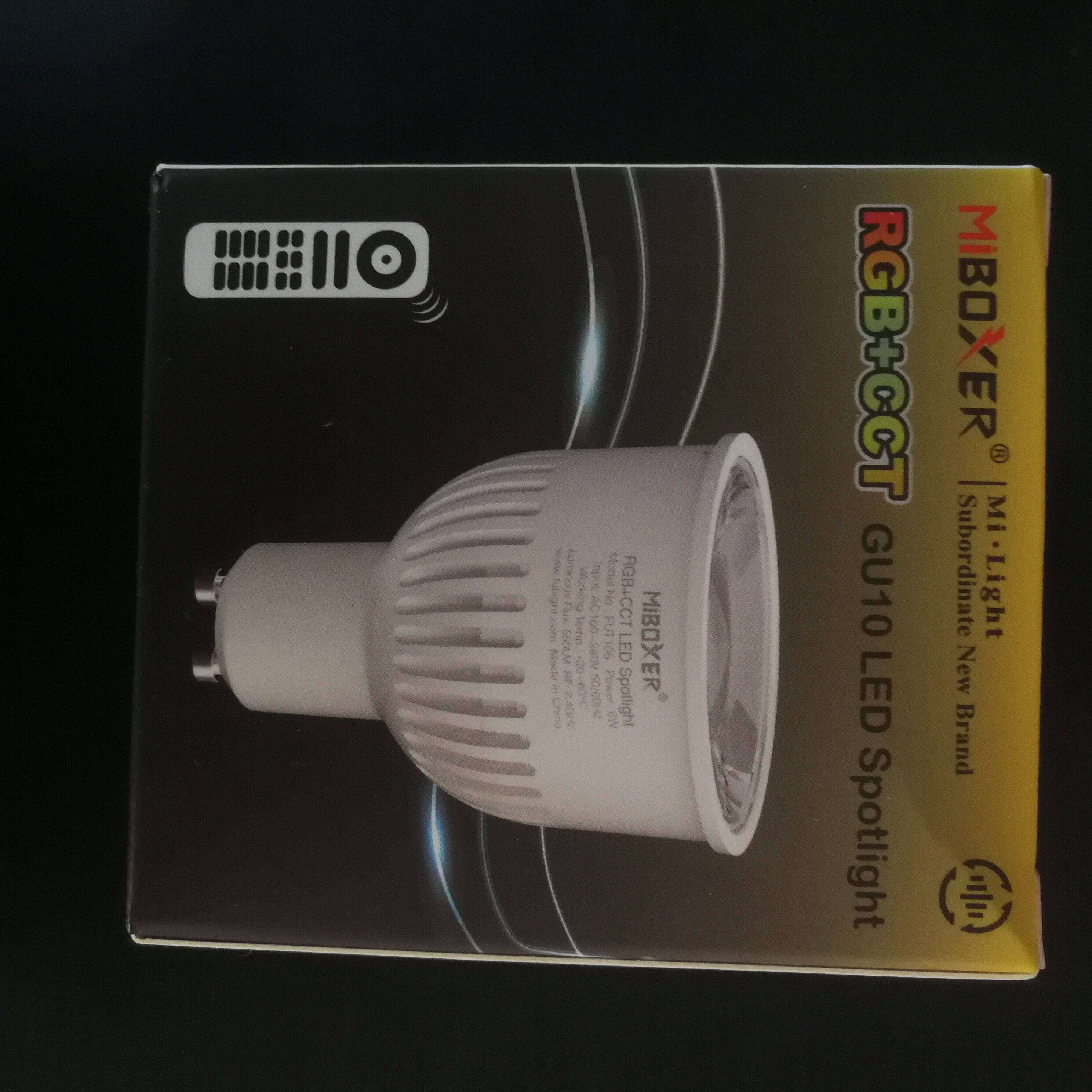 Mi.light fut 106 gu10 dæmpbar 2.4g led spot lampe 100-240v 6w rgbcct led pære kontrol af iphone ipad android