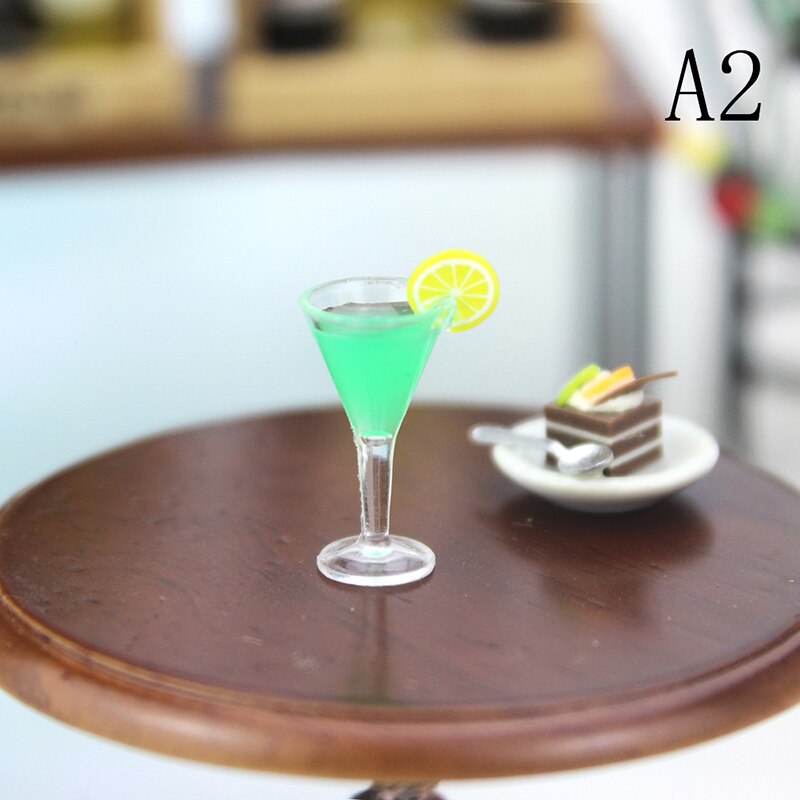 1Pcs Mini Cocktail Cup Simulatie Drank Glas Model Speelgoed Hars Poppenhuis Decoratie Schaal 1/12 Poppenhuis Miniatuur Accessoires: A2