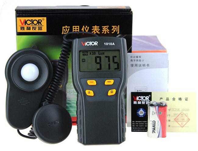 VICTOR VC1010A Digital Lux Meter Photo Light Meter Lumens Tester