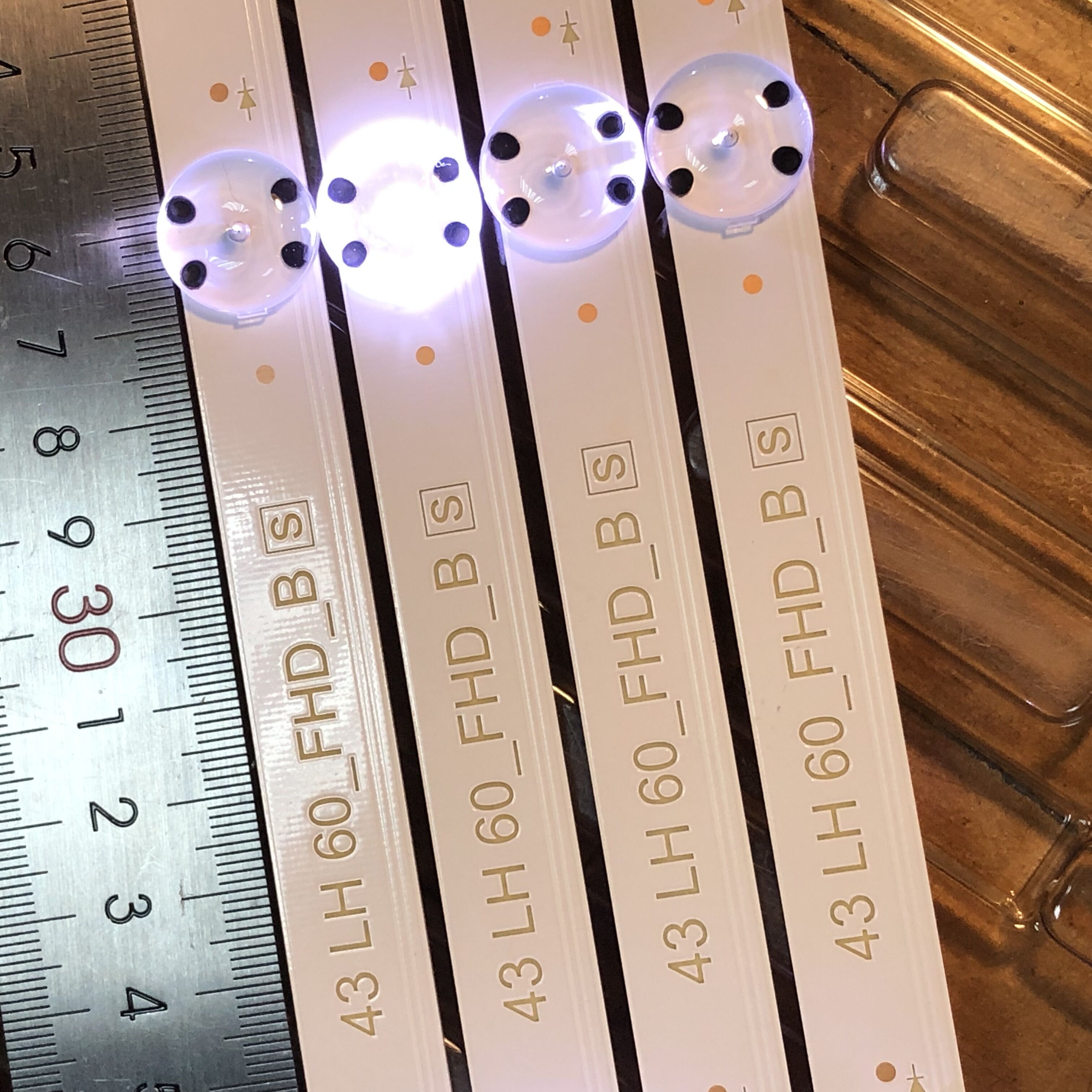 Tira de luces LED de iluminación trasera, accesorio para televisor LG de 850mm, 43LH604V 43lh60 _ fhd_a tipo uf64 _ uhd_a 43UH610V 43UF640 43UH610A 43LH5700, 12 unids/lote