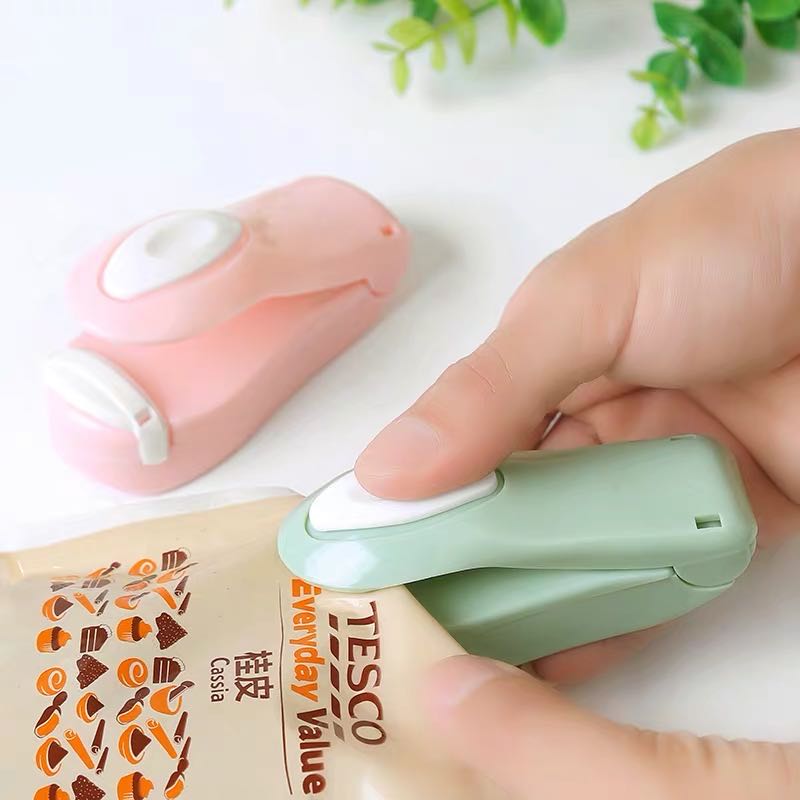 MIni portable sealing machine snack bag heat sealing machine vacum storage of fresh food