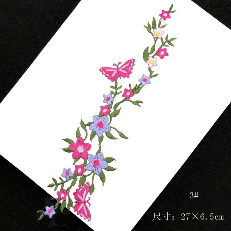 Delikat blomsterranke med sommerfugl klesklistremerke termokollant lapp, blomsterbrodert applikasjon strykelapper til klær: Antikk sølv