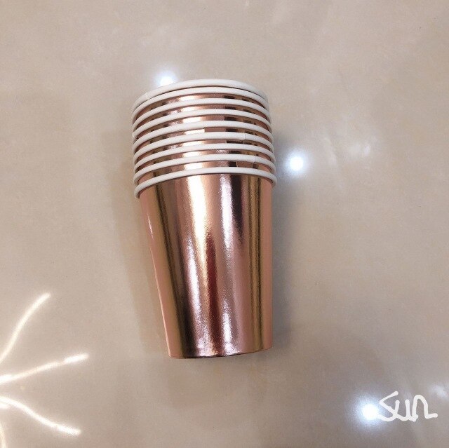 Set roségouden feestdecoraties, ballonnen, kwastjes, folie, franjes, gordijnen, tafellopers, linten voor een bruidsdouche, babyshowerfeestje: 8 stuks kopjes