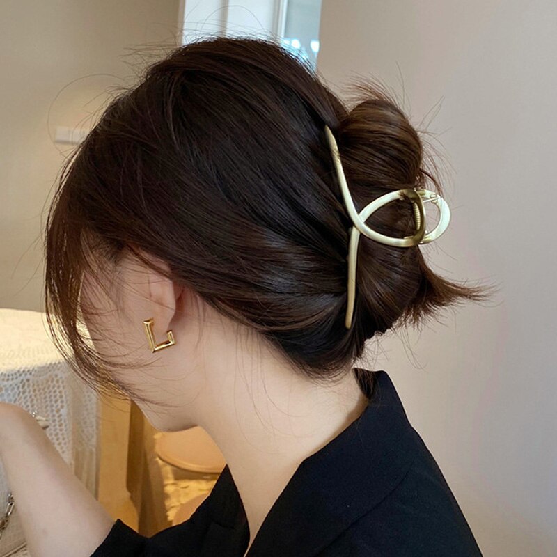 Pince à Cheveux Pompon En Plumes De Pivoine – Modèle Requin, Multicolore, Nouvelle Collection 2024, Neuve Avec étiquettes