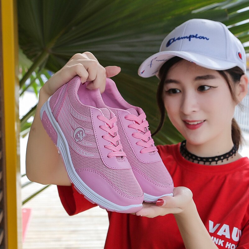 Reticulated Breathable Women Casual Shoes Lightweight Sneakers Spring and Autumn Women Sneakers Lace Up Flat Shoes
