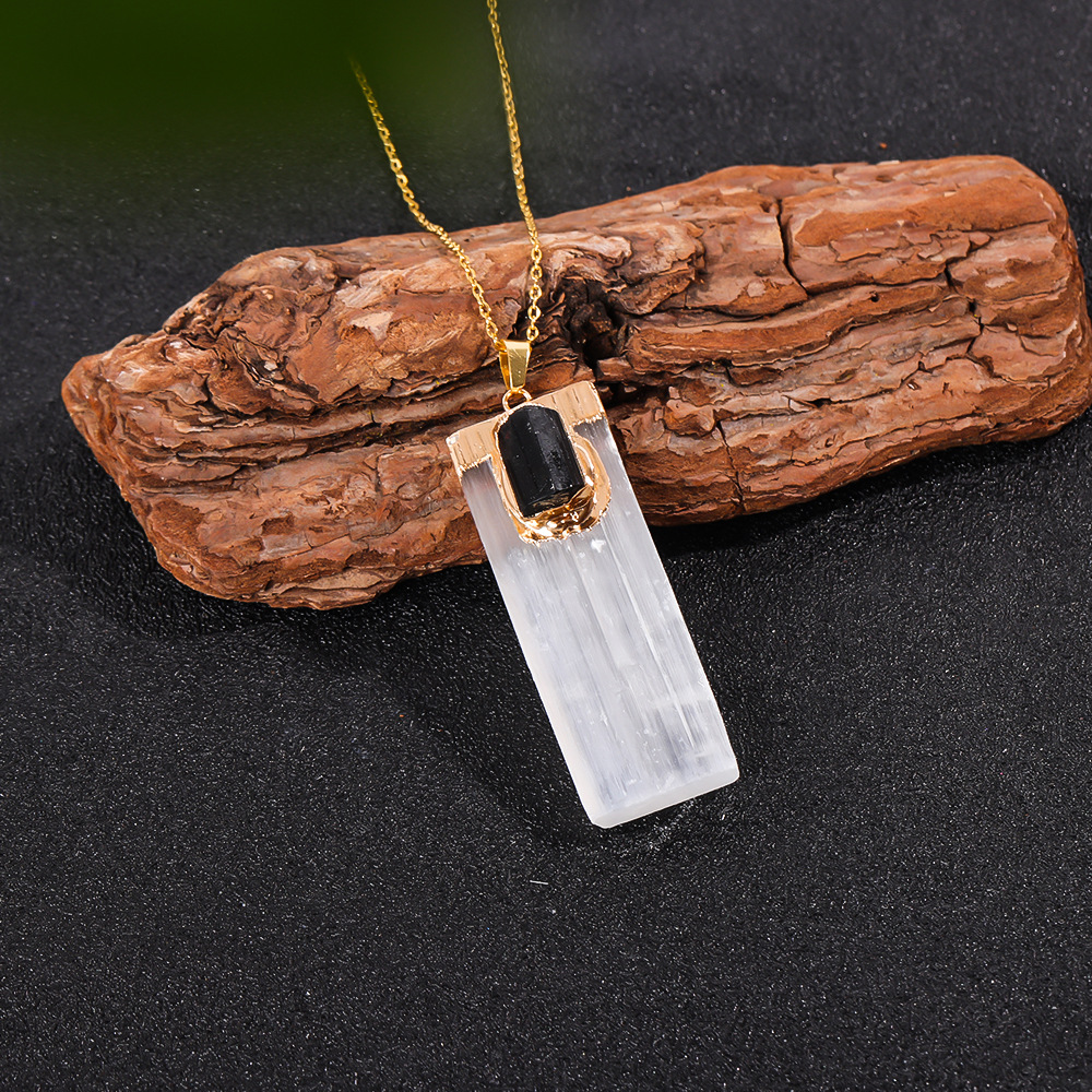 Amuleto de cristales curativos de Reiki con colgante rectangular plano de citrino amatista con incrustaciones de selenita cruda Natural con tapa chapada en oro: Caqui oscuro