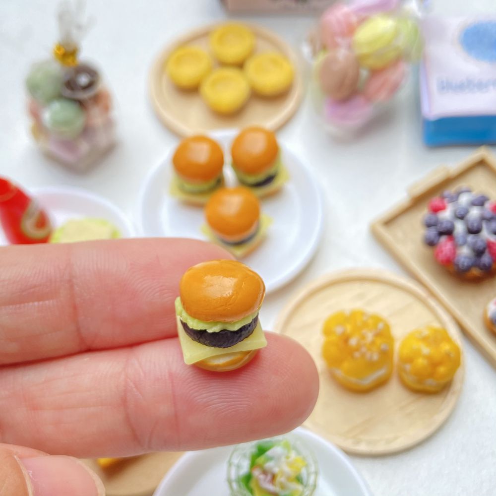 1:12 Miniature Hamburger Mini Fruit Salad Pretend Food for Blyth Barbies OB11 BJD Doll House Kitchen Play Toys Accessories