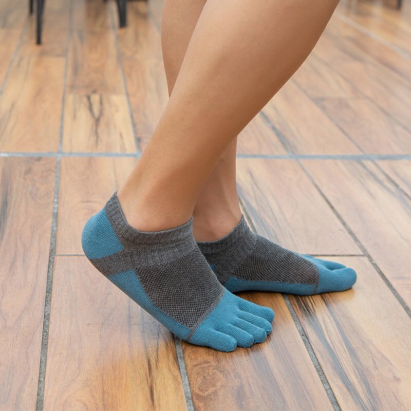 1 paar Sport Socken Männer frauen Komfortable Dünne Fünf-Finger socken Abschnitt Spleißen Gittergewebe Nähte Farbe Baumwolle Socken