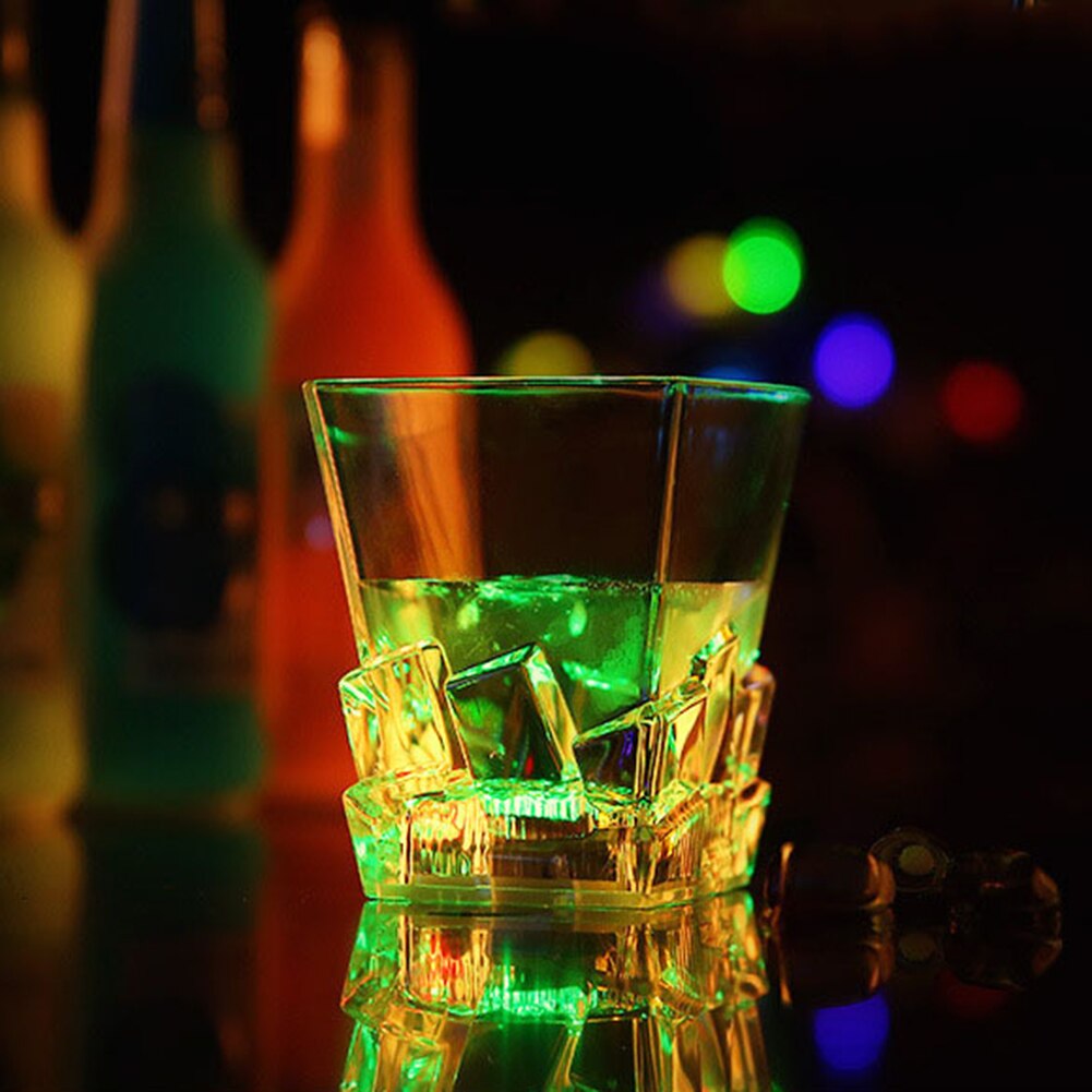 LED Automatische Blinkende Tasse, Sensor Licht hoch Becher Wein Bahre Glas Whiskey Schuss Trinken Glas Tasse für Weihnachten Party Bar Verein