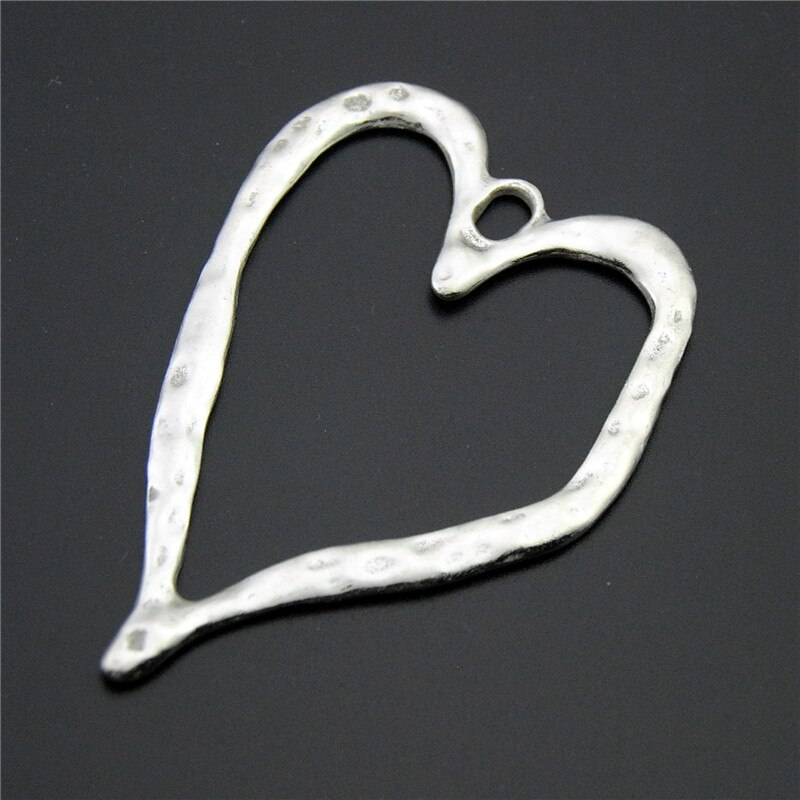Grand pendentif en forme de cœur sculpté, 2 pièces, couleur argent, A2292