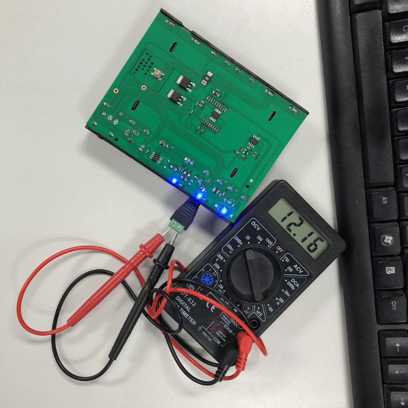 DIY Powerbank Box - 12V 10A USB Uitgang - 6x 18650 Batterijhouder - Oplaadcase
