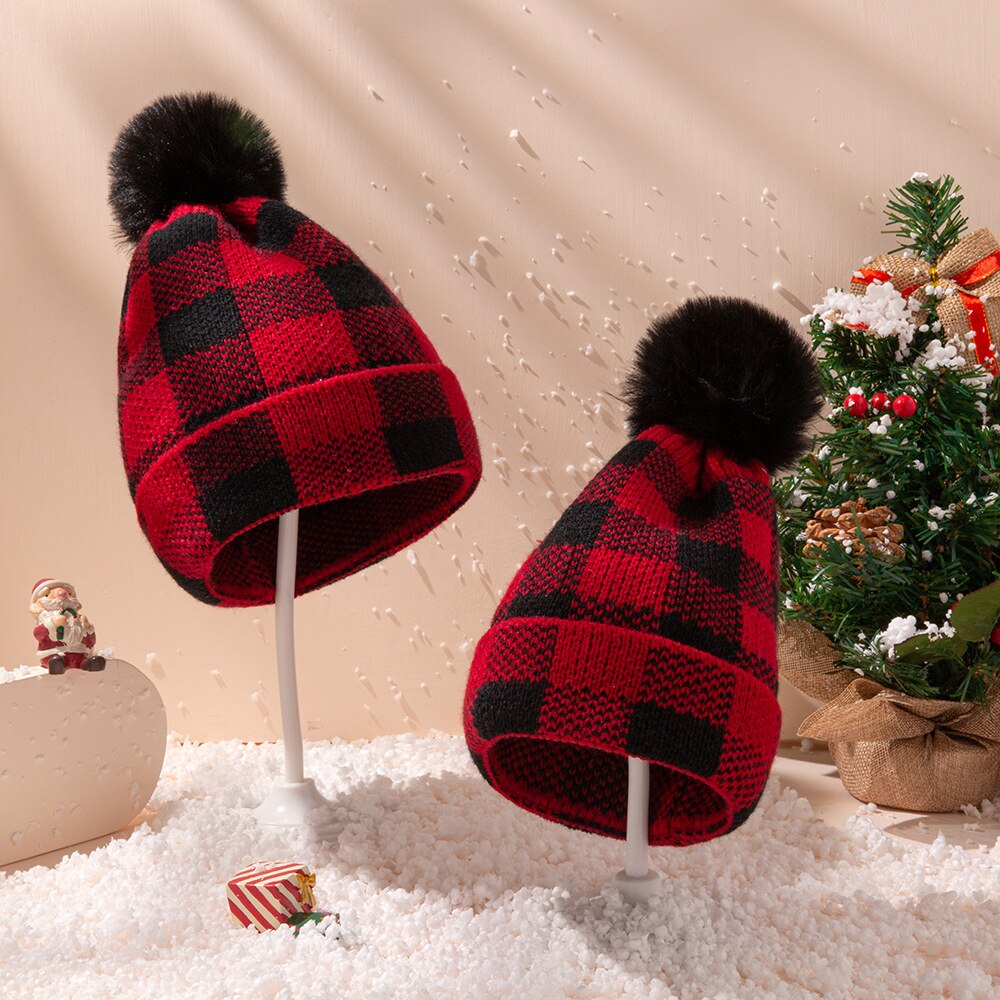 Knitted Hat Fashionable Plaid Woolen Hat Christmas Knitted Cap for Adults Kids Red