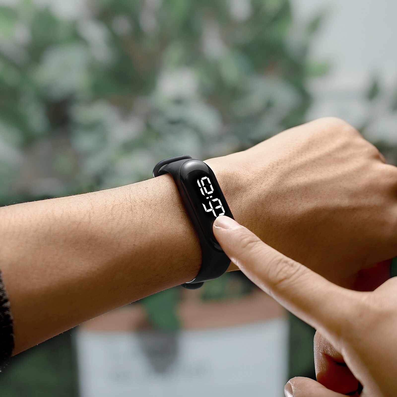 Herreklokke sportsklokke ledet elektronisk sport digital reloj armbåndsur godterifarge silikonklokker til menn relogios masculinos