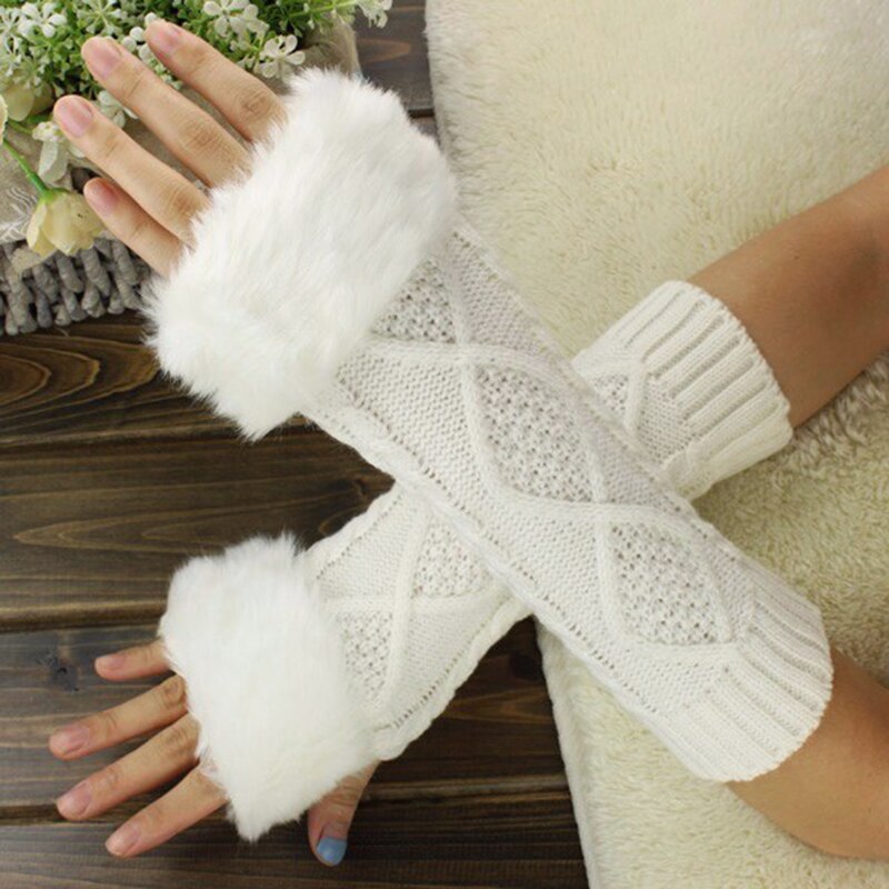 Kvinders handsker imiteret pels håndvarmere vinterhandsker kvinder arm hæklet faux uld vanter strikkede varme fingerløse handsker: Hvid