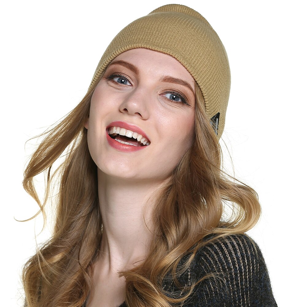 Bluetooth Beanie Hat Women Men Wireless Music Hat Winter Hat for Outdoor Sports Hiking Camping Running