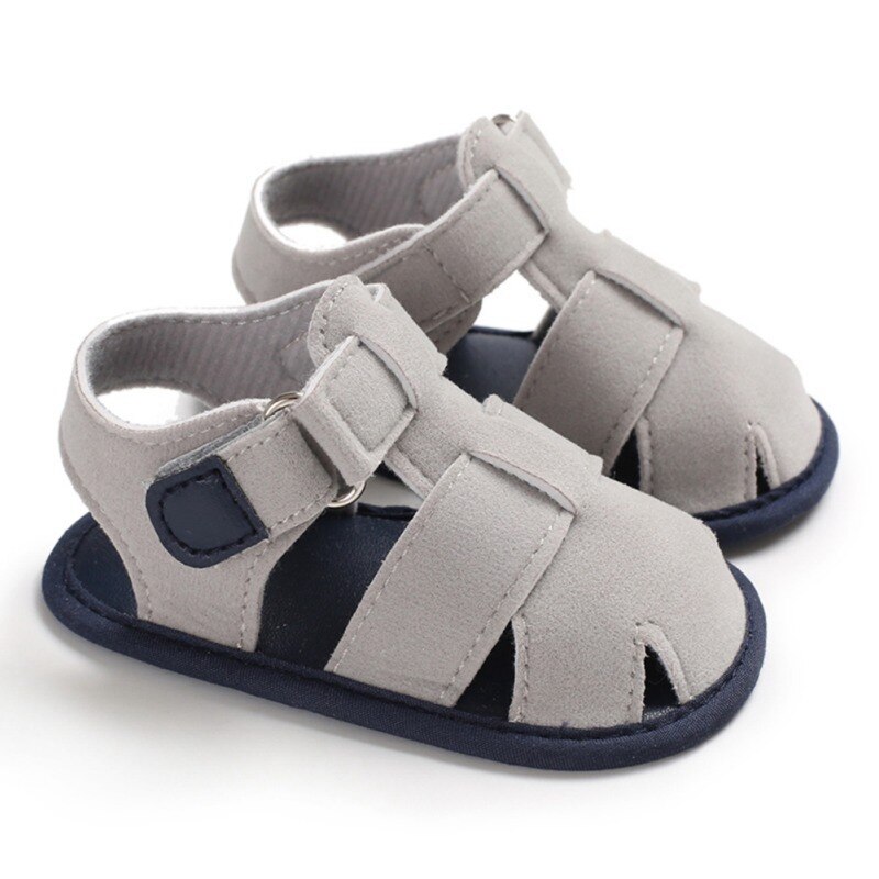 Verão bonito do bebê menino jardim sandálias oco respirável antiderrapante oco design sapatos sandálias sapatos de sola macia: grey / 11