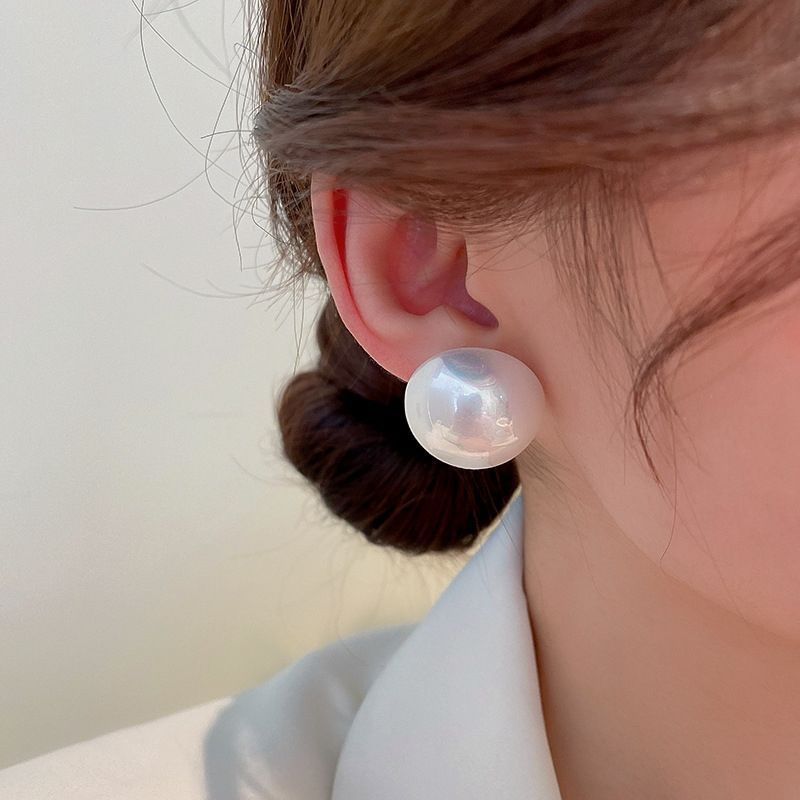 Trend 2.0CM Big Imitation Pearl Round Stud Earrings Minimalist Statement Brincos for Women Geometric Party Wedding Girl