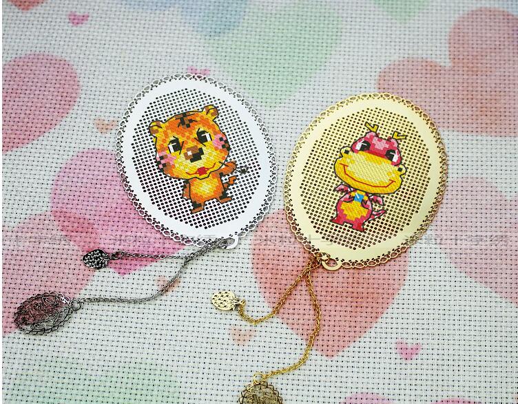 Cross stitch DMC set hand simple metal bookmark Chinese twelve zodiac