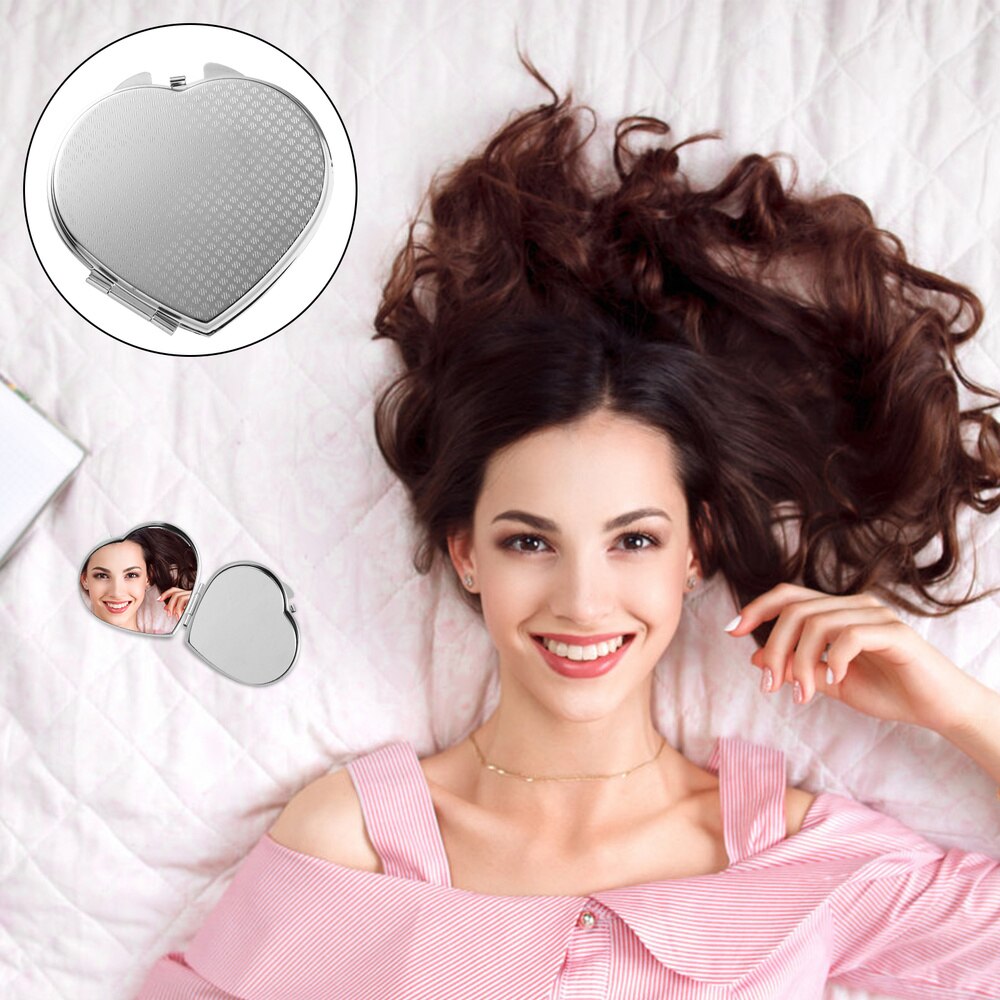 Exquisite Makeup Mirror Funny Heart Shape Pocket Mirror Portable Foldable Mirror