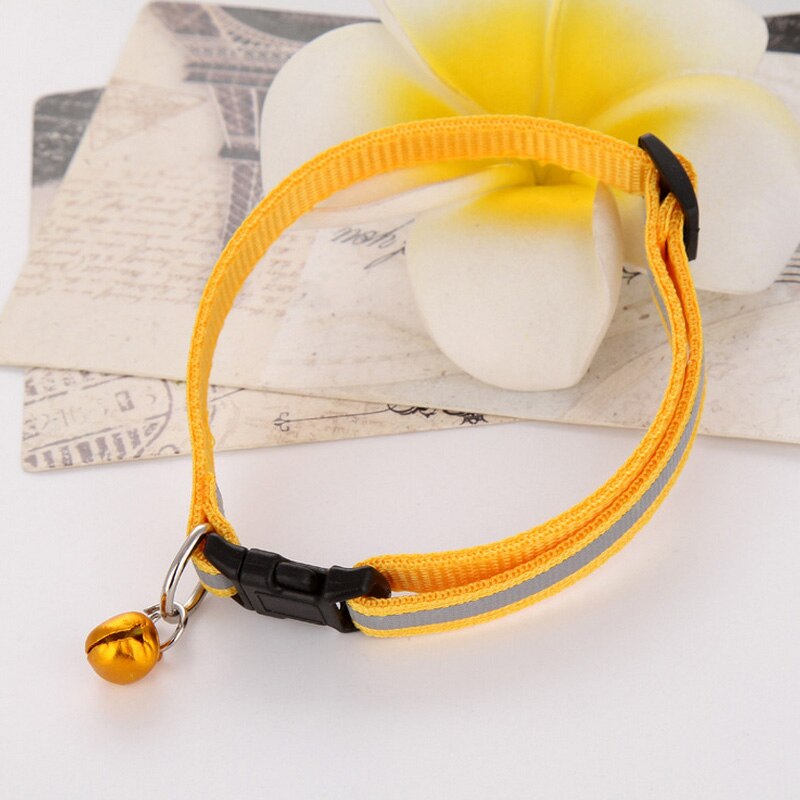 Venta de Collar lindo perro hebilla Correa con campanilla correa ajustable noche brillante reflectante Collar de seguridad para mascotas: Yellow