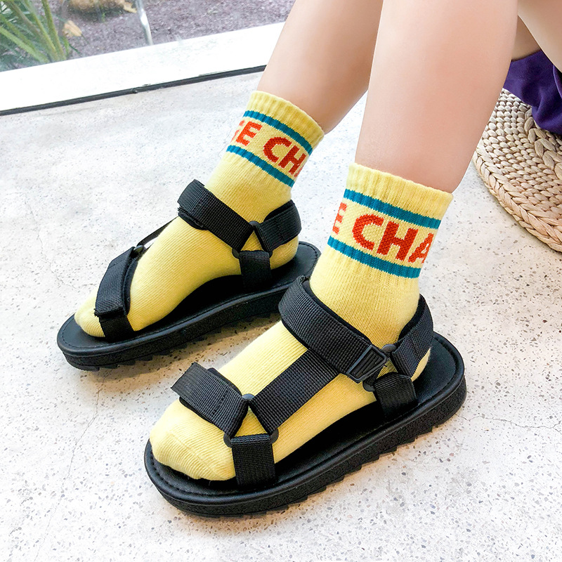 Chaussettes pour enfants 1 paire | Chaussettes en coton, multicolores, rayées avec des bandes parallèles et des lettres, pour garçons de 1 à 8 ans, sélection