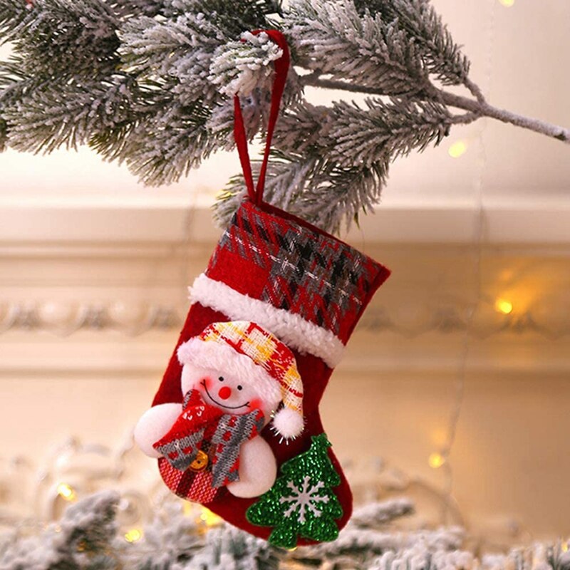 Sleutelhangers/webshop/Bij Knutsels_enzo maken we betaalbare en handgemaakte sieraden, accessoires en kaarsen. Denk aan thema kerst, Pasen of gewoon een andere leuke bedel