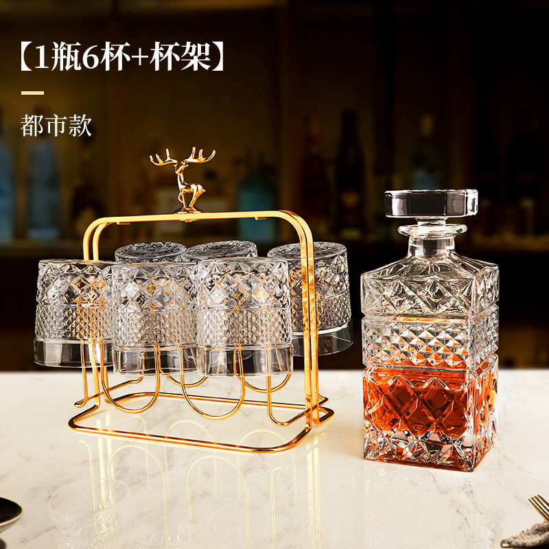 Kristallen whiskyglazenset, gegraveerde bier- en waterglazen, barset, premium glazen drankfles- en bekercollectie.: Zwart