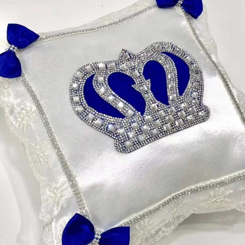 Modern Custom Pillow Luxury Custom Portable Newborn Baby Gold Cushion Jewelry Cushionhigh Qual
