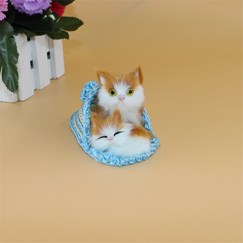 To katter på tøffelen nydelig mamma katt og baby kattunge leketøy for barn blid dukke søt simulering interessant bil hjemmeinnredning 10*6*5cm
