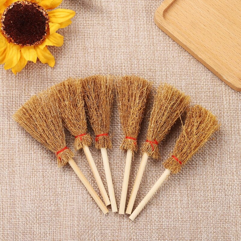 D08D 12 Stuks Mini Bezem Rood Touw Stro Bezems Opknoping Decoraties Voor Halloween Party Kostuum Heks Bezem Poppenhuis Accessoires