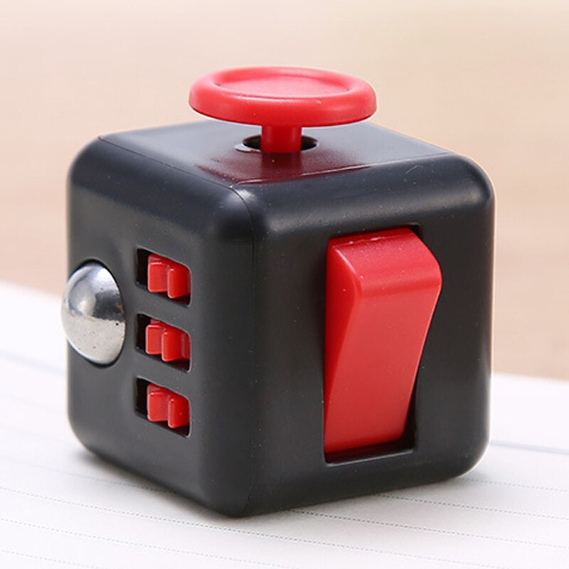 Bambini Cubo di Decompressione Ansia Alleviare Lo Stress Attenzione Giocattolo Per Adulti di Gioco Dadi Per I Bambini Regali di Natale Divertente Agitarsi Giocattoli: Black red