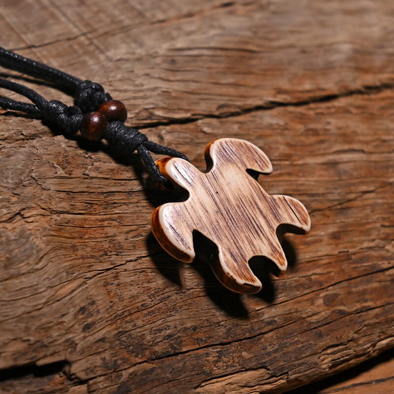 Collana da surfista Ciondolo tartaruga marina Uomo Girocollo inca Gioielli Stile nautico Imitazione yak osso Collane Amuleto Cavo di cera regolabile