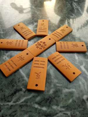 I Ching, teaching aids, 64 hexagrams, eight hexagrams, 64 hexagrams, bamboo hexagrams, solid wood dice cup: style A