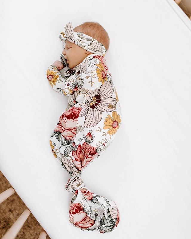 Neue Kleinkind freundlicher Blumen- Sleepbag Baumwolle Baby Grils Decke Swaddle wickeln Kleid 2Stck Outfits einstellen Sleepbag + Stirnband einstellen: 6M