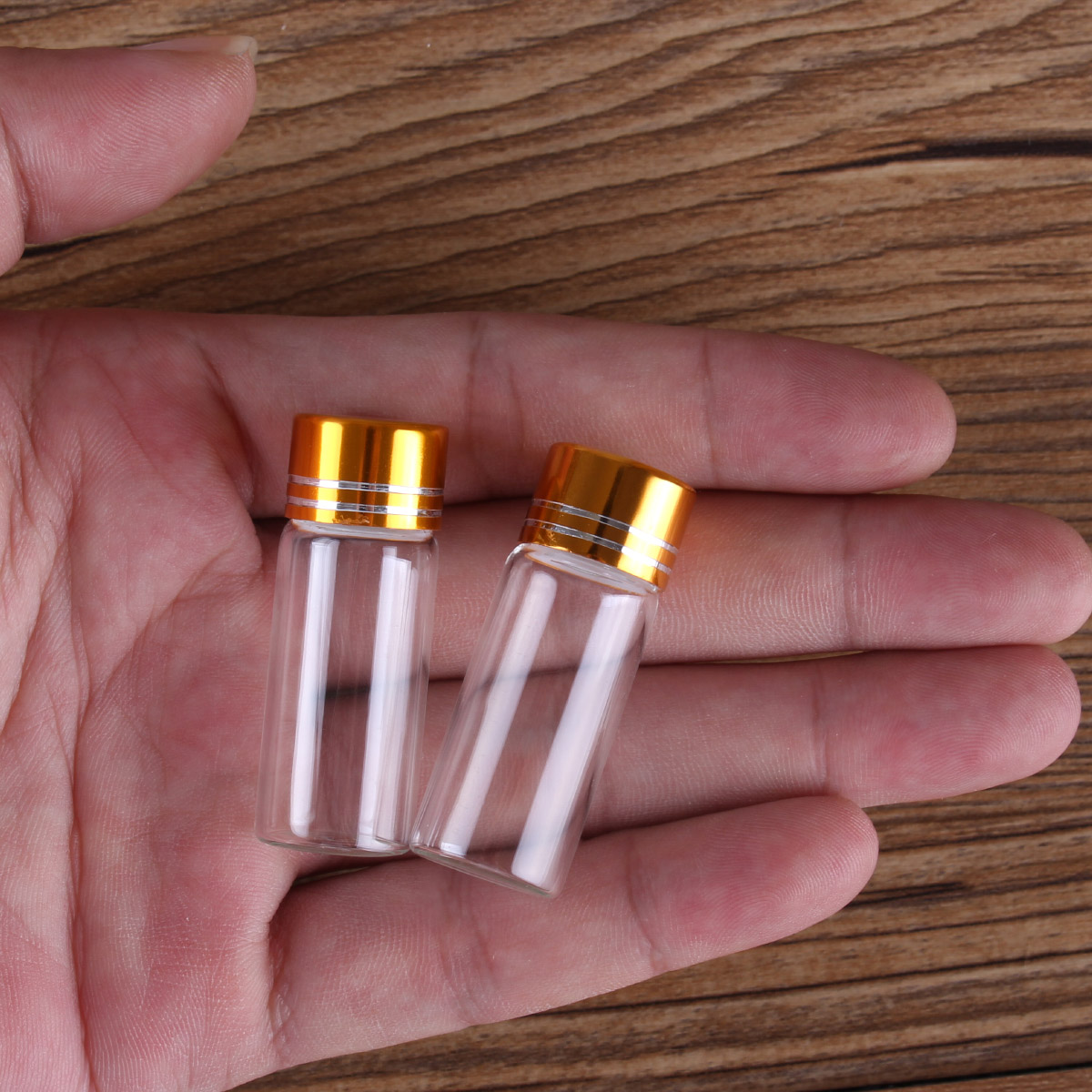 100 pieces 4ml 16*40mm Glass Bottles with Golden Caps Mini Glass Bottles Tiny Jars Vials