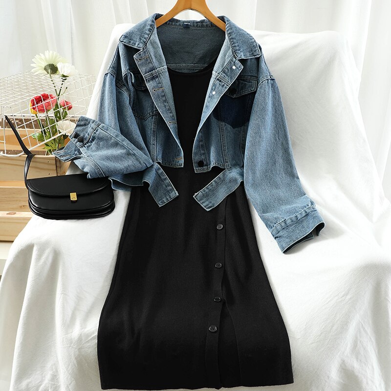 Marca de moda terno feminino outono nova moda tricô fino meados de comprimento pequeno vestido preto + jaqueta jeans curto duas peças feminino